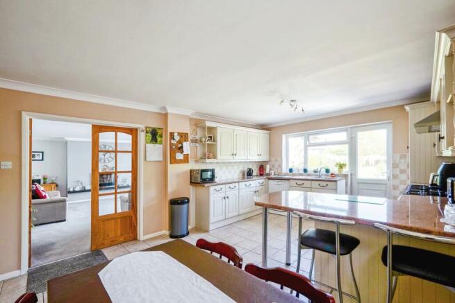 Kitchen-breakfast room