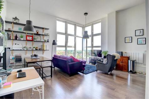 Alencon Link, Basingstoke, RG21