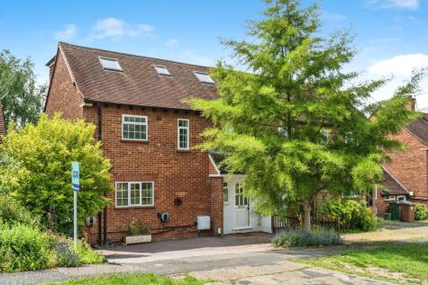 Upfolds Green, Guildford, GU4