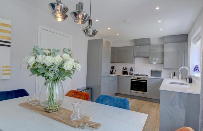 Kitchen dining room
