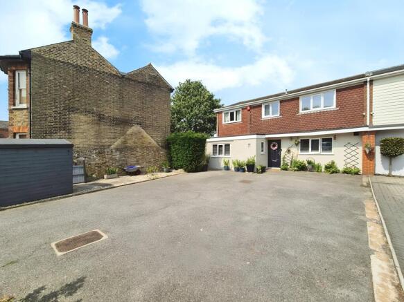 8418210f-IMG-20250717-WA0022