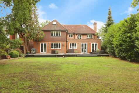 Dukes Wood Drive, Gerrards Cross, SL9