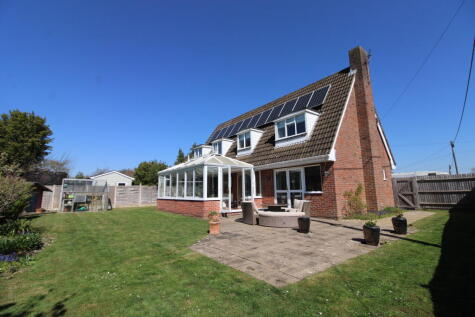 Church Road, Pamber Heath, RG26