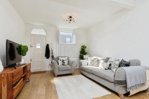 Stanley Road, Morden, SM4