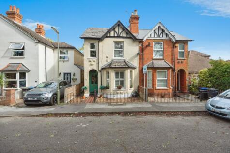 Ongar Road, Addlestone, KT15