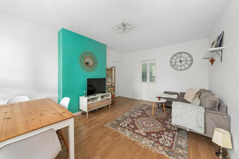 Plough Way, London, SE16