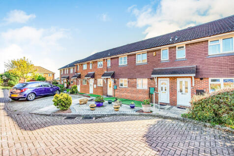 Cobham Close, Sidcup, DA15