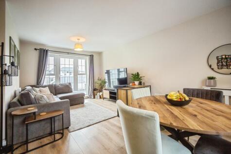 Higham Avenue, Snodland, ME6