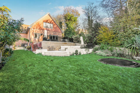 Crescent Drive North, Brighton, BN2