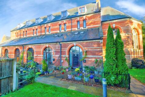 Godfrey Gardens, Chartham, CT4