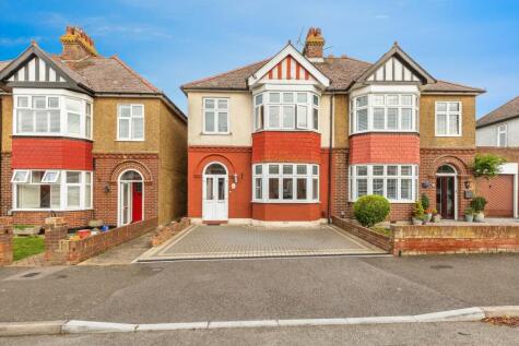 Zetland Avenue, Gillingham, ME7