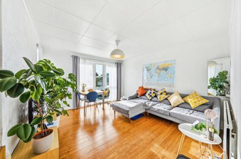 Dora Street, London, E14