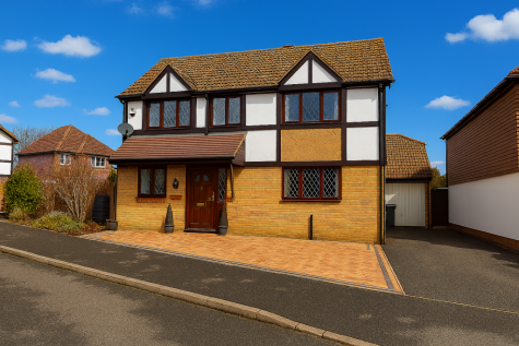 Greenacres Drive, Hailsham, BN27