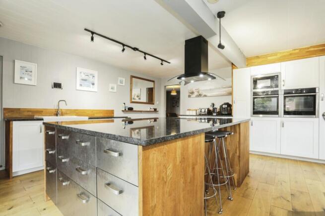 Kitchen/Breakfast