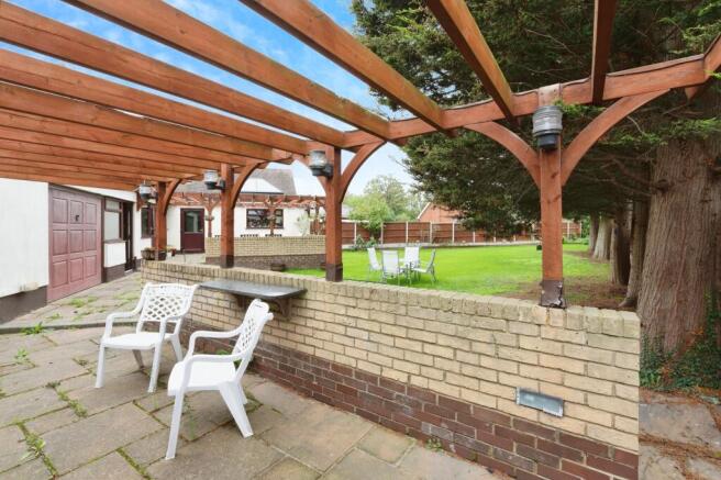 34vincentclosecorringhamstanford-le-hopess177ql-32