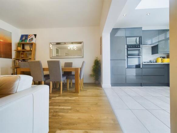 open plan kitchen/living/dining
