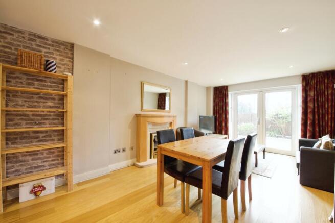 Dining Area (1)