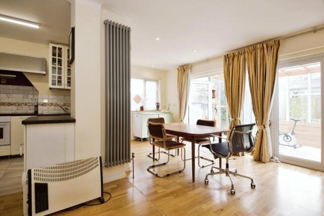 Kitchen/Dining