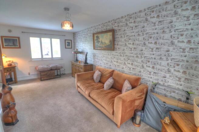 Lounge 2