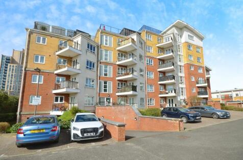 The Gateway, Watford, WD18