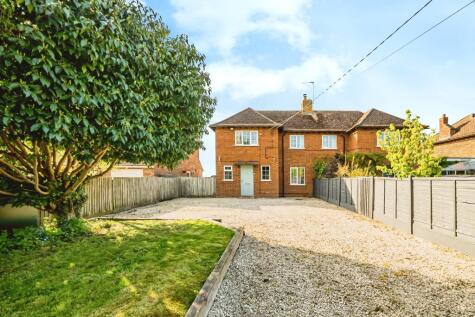 Buckingham Road, Aylesbury, HP18