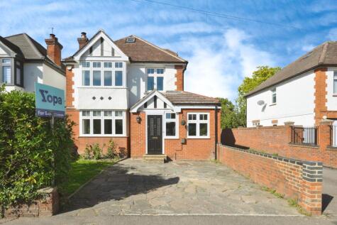 Mckenzie Road, Broxbourne, EN10