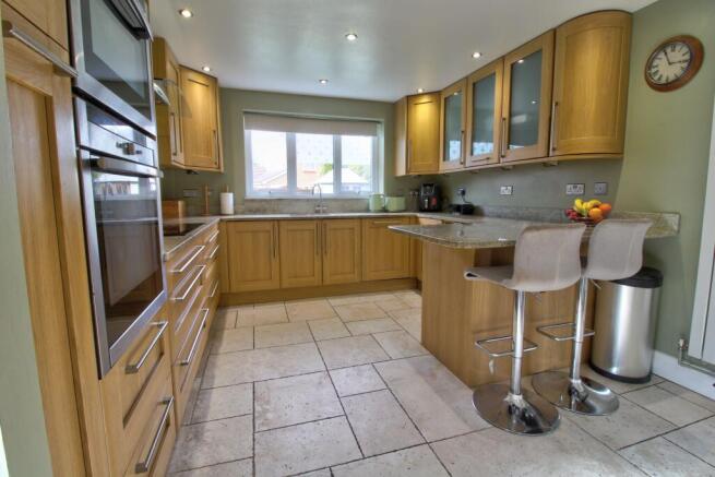 KITCHEN 3