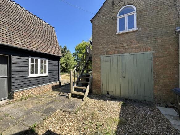 Garage / Parking / Studio