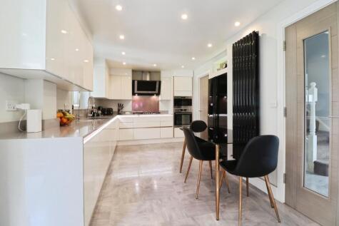 Cornelius Vale, Chelmsford, CM2