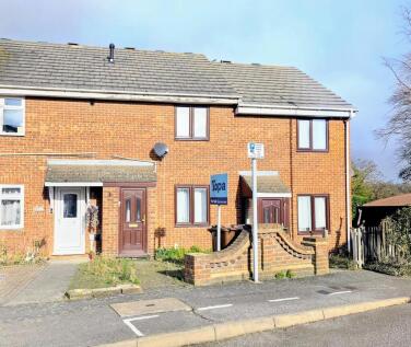 Blossom Close, Dagenham, RM9