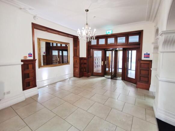 Foyer 2