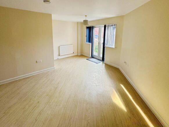 407d268b-IMG-2025050