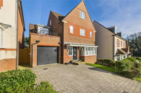 Greenhurst Drive, East Grinstead, West Sussex, RH19