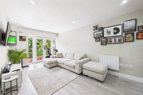 London Road, Camberley, Surrey, GU15