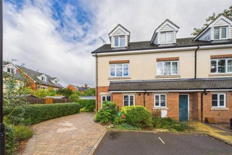 Gloster Close, Farnborough, Hampshire, GU14