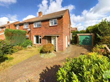 Horseshoe Close, Camberley, Surrey, GU15