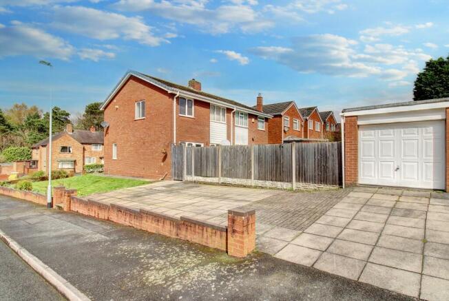 Garage and Side Plot