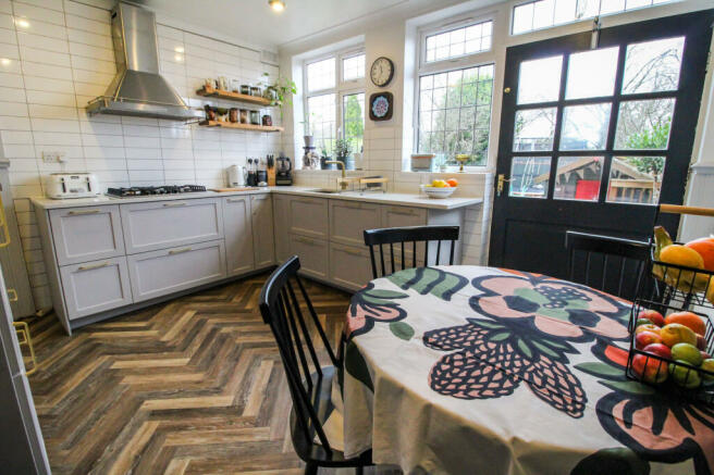 Kitchen/Breakfast Room