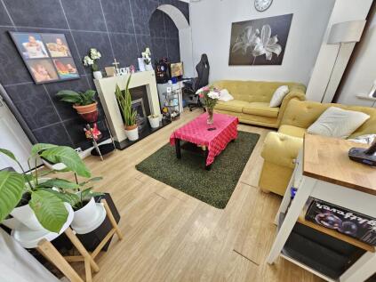 Peel Hall Road, Manchester, M22