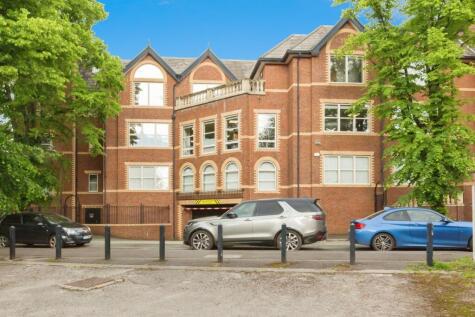 Heath Road, Altrincham, WA14