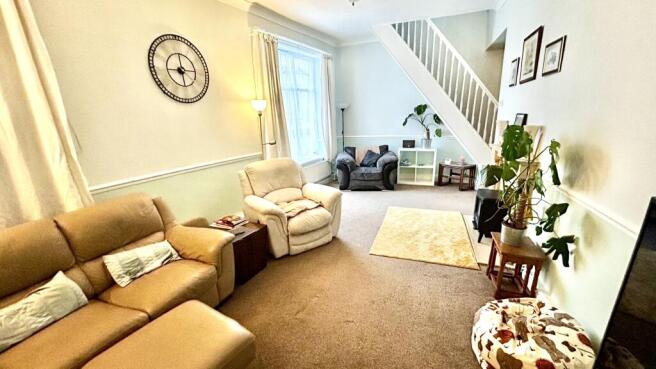 Lounge Pic1