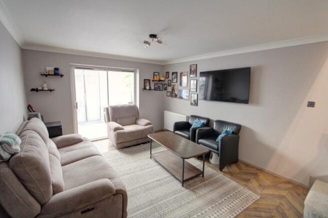 Lounge A