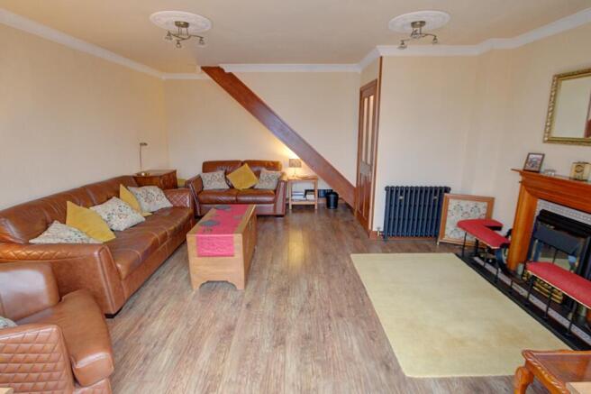 Lounge B