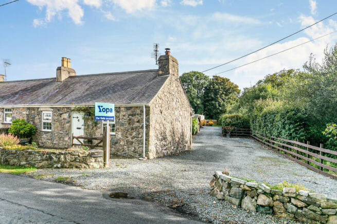Front of Property - 2 Tyn Pwll