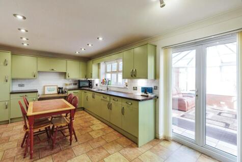 Bracken Way, Blackpool, FY2