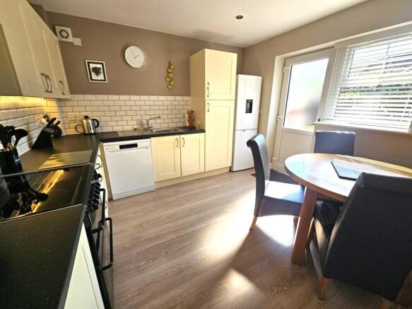 Kitchen diner
