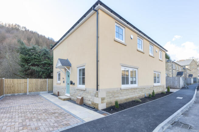 External, Driveway & Garden