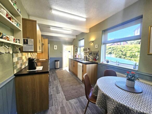 Kitchen diner