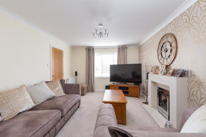 7 BUDE CLOSE-3