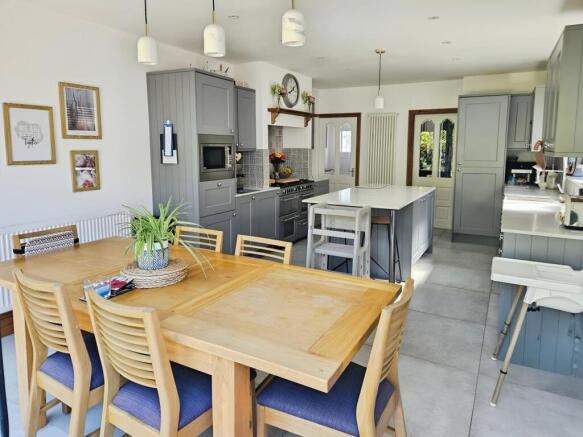 Kitchen Diner
